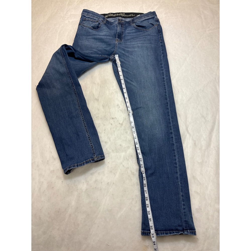 Eddie Bauer Mens Jeans 32W x 34L Blue Denim Straight Leg Casual Pants - Picture 3 of 9